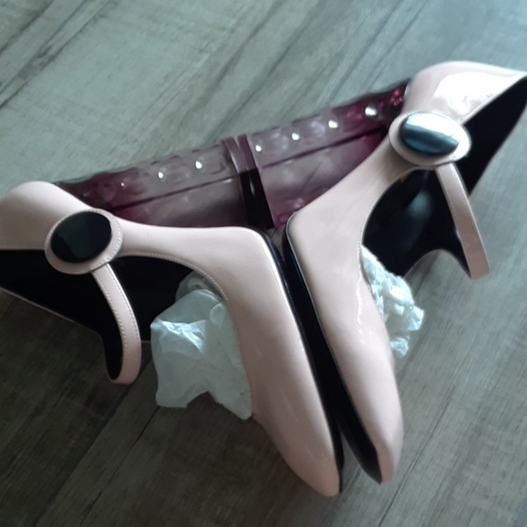 NICHOLAS KIRKWOOD CIARA CARNABY MARY JANE PUMPS - Picture 2 of 10